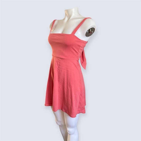 Forever 21 Dresses & Skirts - Forever 21 Coral Mini Dress